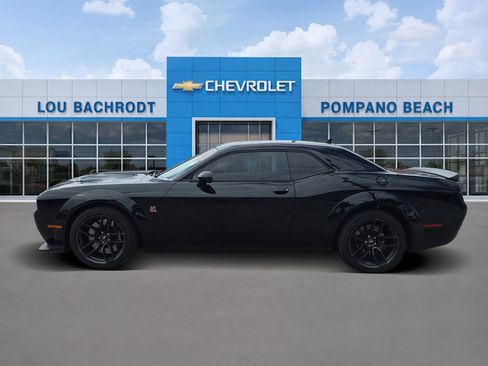 Used 2022 Dodge Challenger R/T Scat Pack RWD image 4