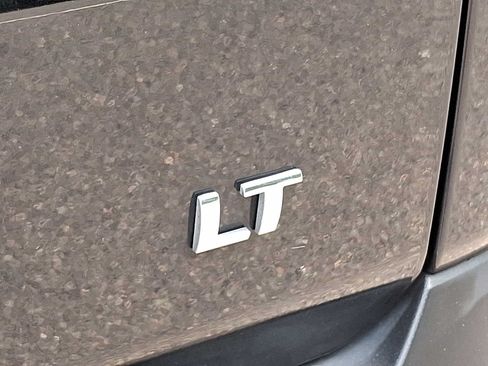 Used 2023 Chevrolet Traverse LT AWD/4WD image 31