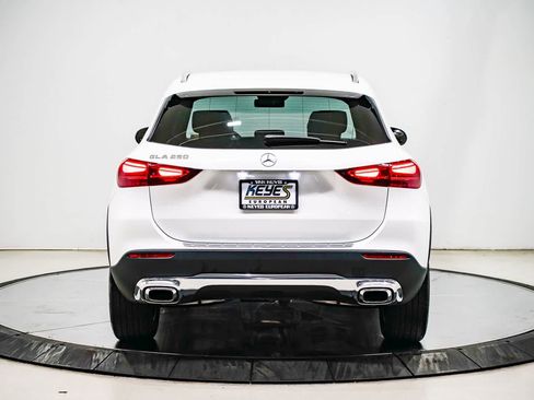 Used 2026 Mercedes-Benz GLA 250 image 3