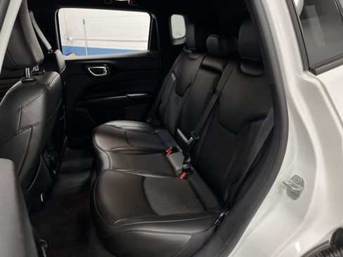 Used 2022 Jeep Compass Altitude image 26