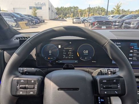 Used 2024 Hyundai Santa Fe Calligraphy FWD image 28