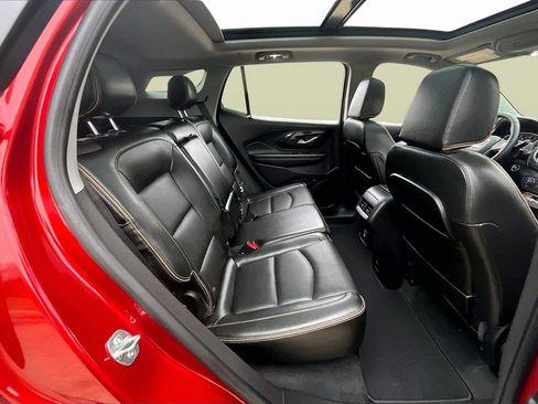Used 2024 GMC Terrain AT4 w/ Infotainment Package II image 29