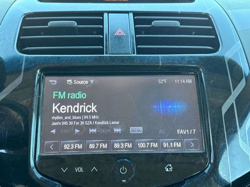 Used 2015 Chevrolet Spark LT image 19