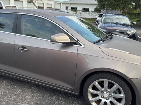 Used 2010 Buick LaCrosse CXS w/ Touring Package FWD image 5