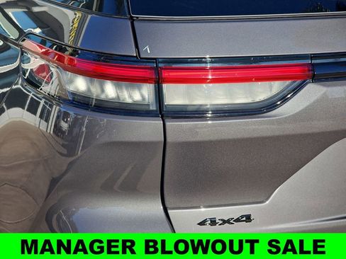 New 2025 Jeep Grand Cherokee Altitude AWD/4WD image 40