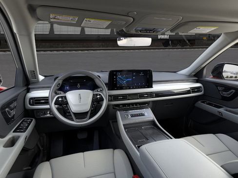 New 2026 Lincoln Aviator 2WD image 9