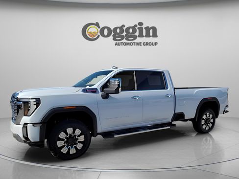 New 2026 GMC Sierra 3500 Denali image 3