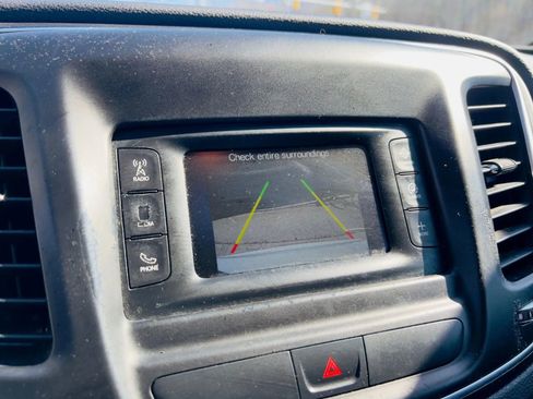 Used 2015 Chrysler 200 Limited w/ Convenience Group image 24