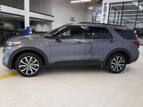 Certified 2023 Ford Explorer ST-Line w/ Class IV Trailer Tow Package AWD/4WD image 4