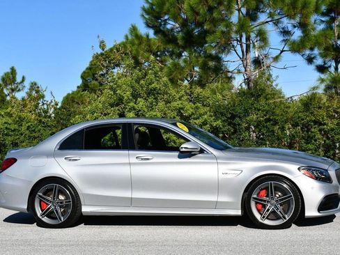 Used 2020 Mercedes-Benz C 63 AMG S image 37