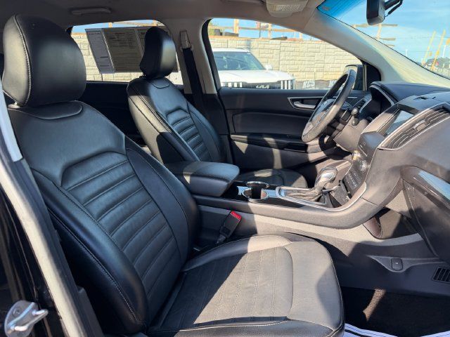 Used 2018 Ford Edge SEL w/ Equipment Group 201A AWD/4WD image 23