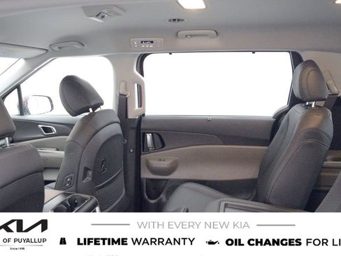 New 2026 Kia Carnival EX image 12