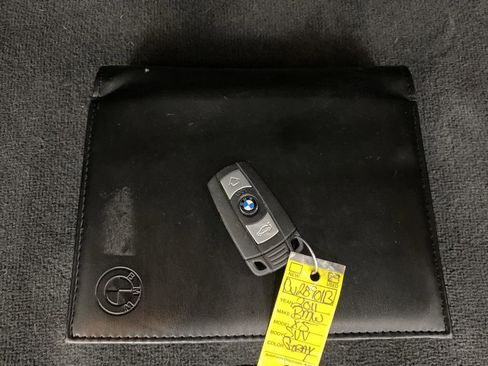 Used 2011 BMW X5 xDrive35d image 37