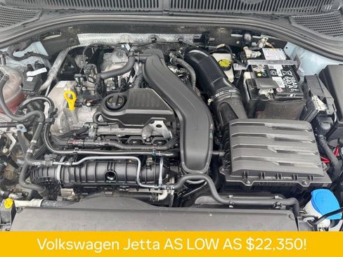 Used 2025 Volkswagen Jetta SEL FWD image 32