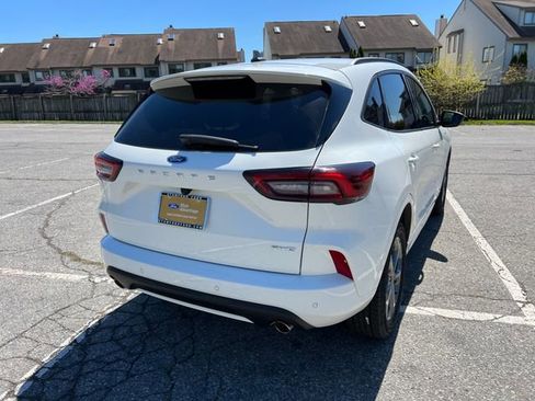 Certified 2023 Ford Escape ST-Line w/ Tech Pack #1 AWD/4WD image 10