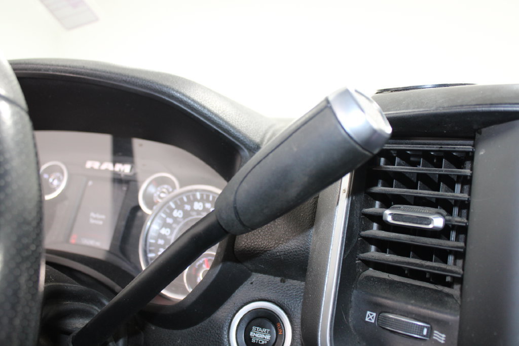 Used 2022 RAM 2500 Big Horn AWD/4WD image 25