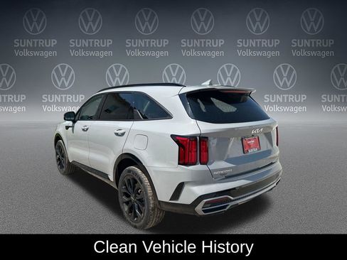 Used 2023 Kia Sorento SX AWD/4WD image 3