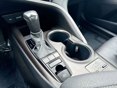 Used 2021 Toyota Camry XSE FWD image 29