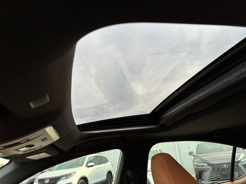 Used 2023 Lexus IS 300 w/ Comfort Package image 20