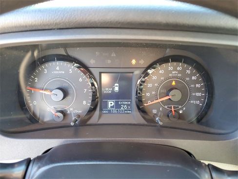 Used 2015 Toyota Sienna LE image 12