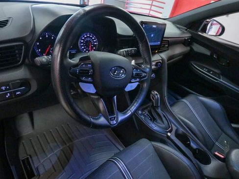 Used 2021 Hyundai Veloster N image 15