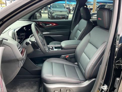 New 2026 Chevrolet Traverse Z71 w/ Driver Confidence Package image 9