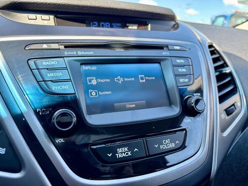 Used 2016 Hyundai Elantra Value Edition FWD image 32