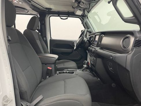 Used 2021 Jeep Gladiator Sport AWD/4WD image 30
