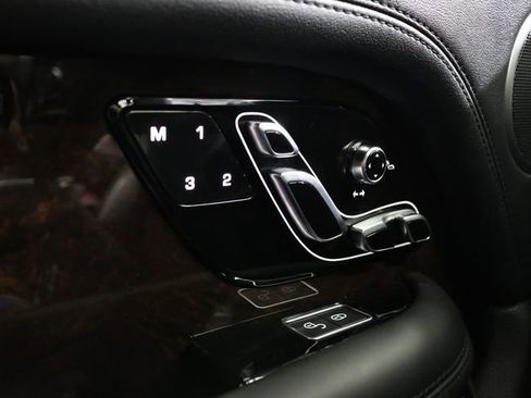 Used 2018 Land Rover Range Rover Supercharged image 24