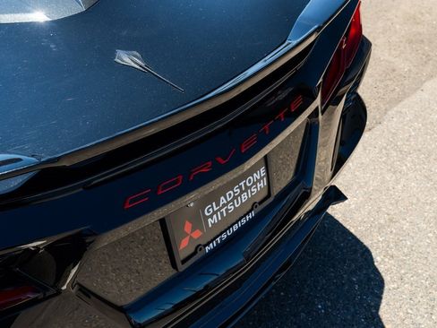 Used 2023 Chevrolet Corvette Stingray Premium Cpe w/ Z51 Performance Package image 7