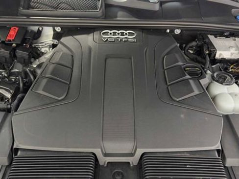 Used 2018 Audi Q7 3.0T Premium Plus w/ Premium Plus Package AWD/4WD image 38
