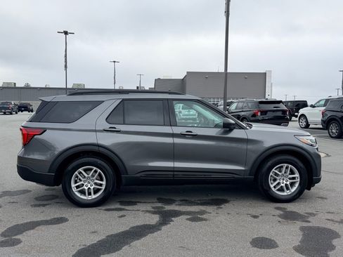 New 2026 Ford Explorer Active w/ Active Comfort Package image 11