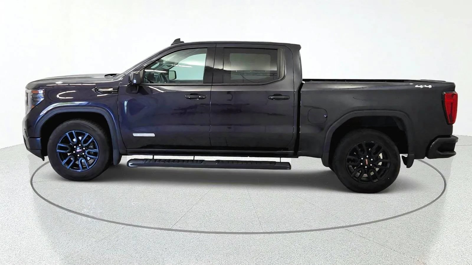 Used 2024 GMC Sierra 1500 Elevation AWD/4WD image 5