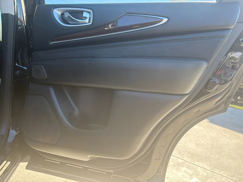 Used 2014 INFINITI QX60 FWD w/ Deluxe Touring Package image 37