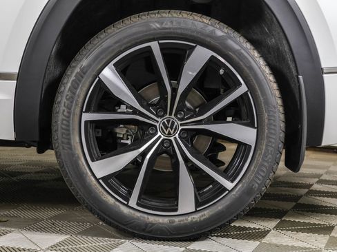 New 2026 Volkswagen Atlas SEL Premium R-Line image 18