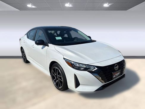 New 2025 Nissan Sentra SR w/ SR Premium Package image 7