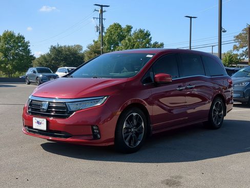 Used 2022 Honda Odyssey Elite image 7