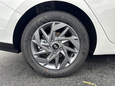 New 2026 Hyundai Elantra Blue image 17