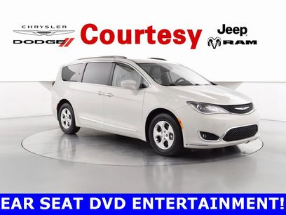 Used 2017 Chrysler Pacifica Touring-L Plus
