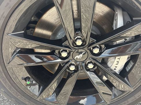 Used 2025 Ford Mustang GT RWD image 10