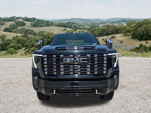 Certified 2025 GMC Sierra 2500 Denali Ultimate AWD/4WD image 2