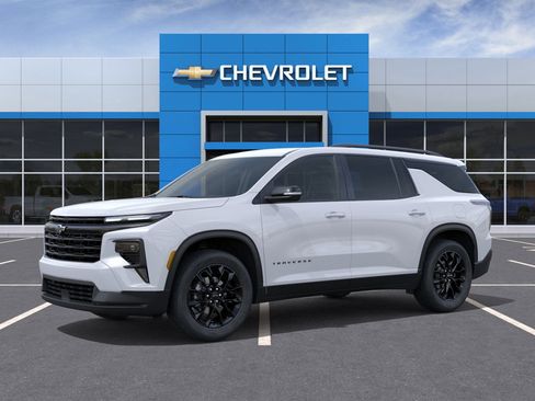New 2026 Chevrolet Traverse LT w/ Midnight/Sport Edition image 2