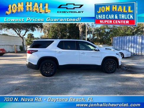 Used 2023 Chevrolet Traverse RS image 14