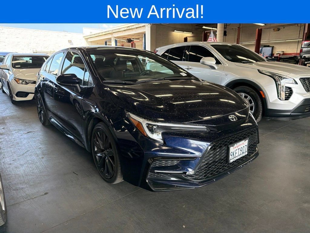 Used 2024 Toyota Corolla SE w/ SE Premium Package FWD image 1