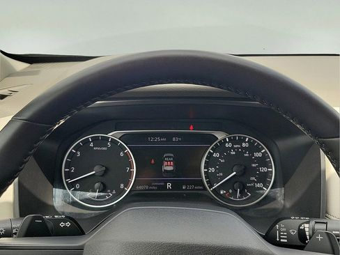 Used 2025 Nissan Rogue SV FWD image 18