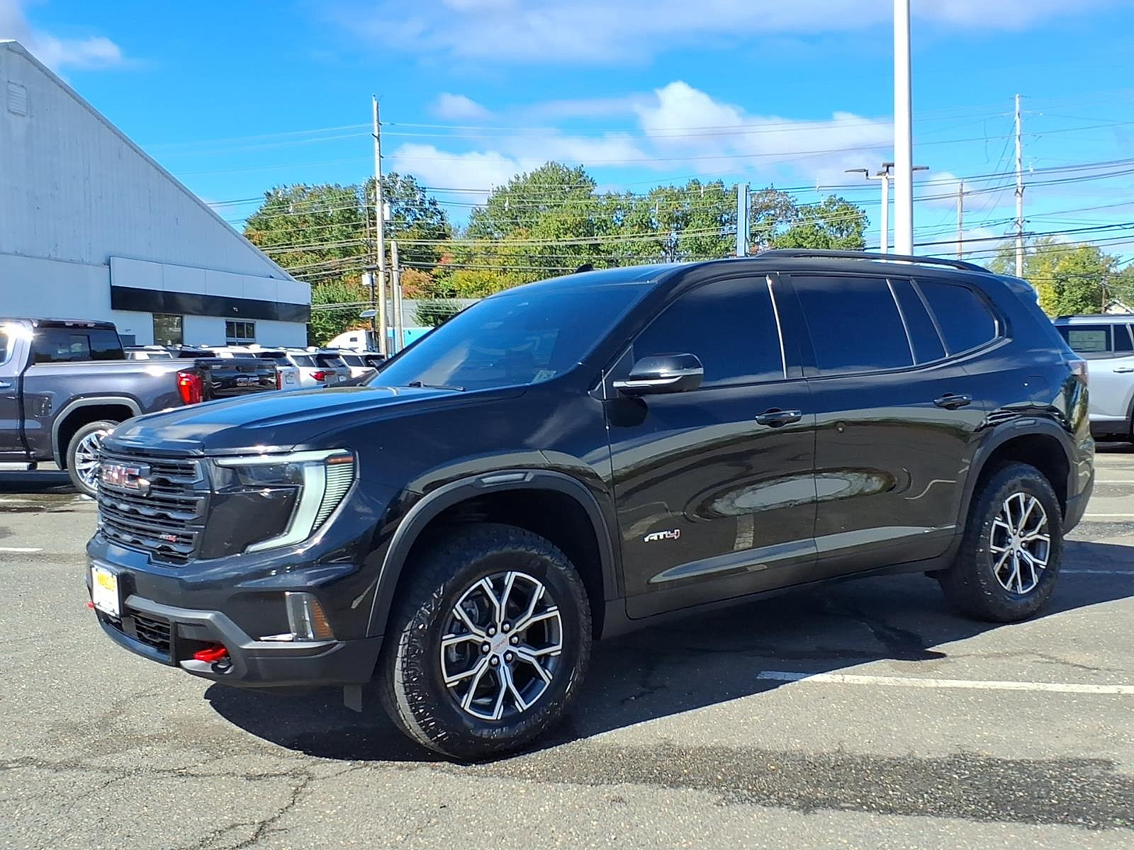Used 2024 GMC Acadia AT4 AWD/4WD image 3