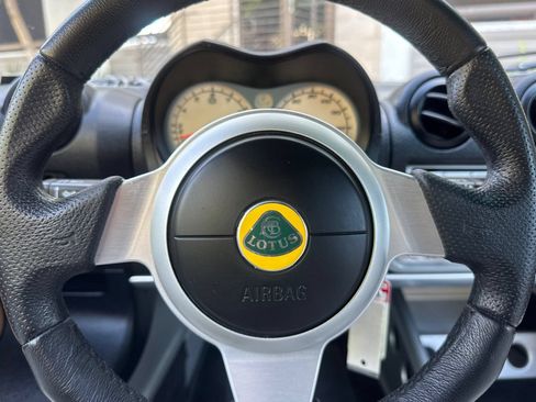 Used 2005 Lotus Elise RWD image 20