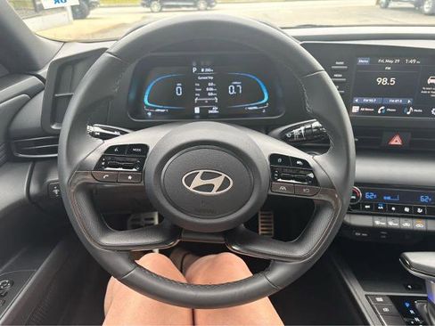 Used 2025 Hyundai Elantra Sport FWD image 20