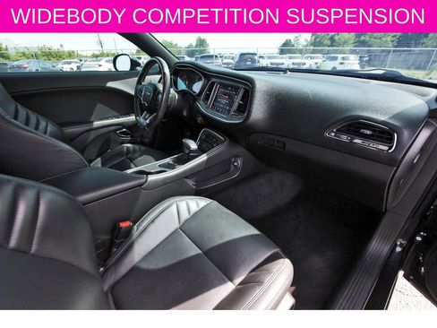 Used 2019 Dodge Challenger SRT Hellcat w/ Widebody Package RWD image 11