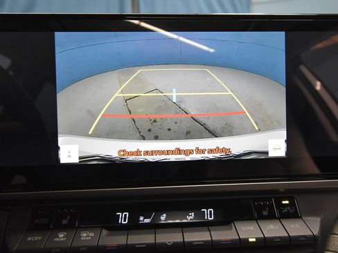 Used 2025 Toyota Camry XLE image 14